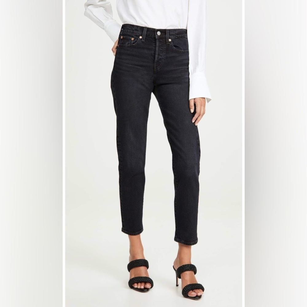 Levi’s wedgie jeans